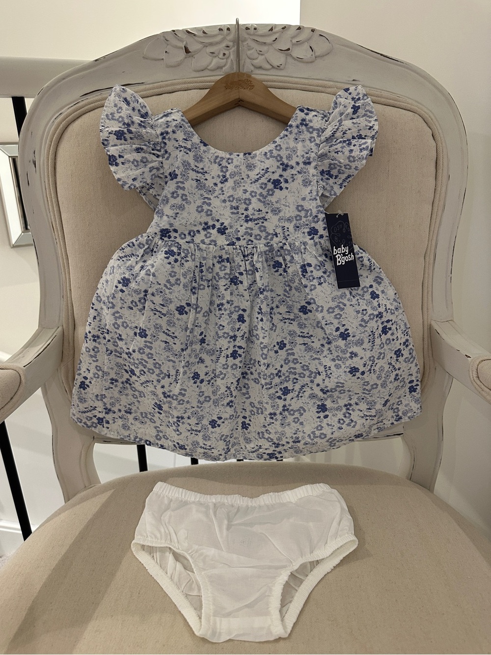 🦢 18 Mth Oshkosh 100% Cotton Blue Floral Dress with White Bloomers NWT